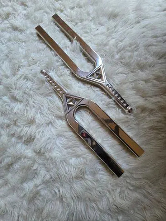 Sound Swords (ROOT CHAKRA) 256 HZ Giant Tuning Fork for the Spine Survival Instincts