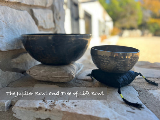 Tibetan Sounds Sanctuary Bundle: Curated Set of Resonant Singing Bowls and Mastercourse